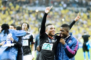 里昂致敬烏姆蒂蒂：從青訓(xùn)營(yíng)到世界杯冠軍，你讓我們驕傲！