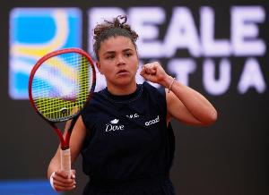 兩場單打均遭逆轉(zhuǎn)，中國隊(duì)0-2意大利隊(duì)無緣比利-簡-金杯4強(qiáng)