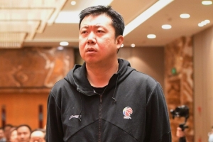 媒體人：王治郅身份特殊無法全職進入國家隊 但近年來他有召必到