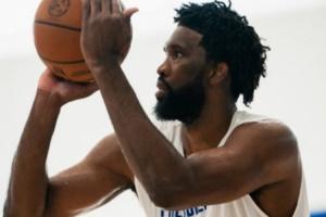 美記：恩比德在休賽期大幅減重瘦身 他已經(jīng)為新賽季做好了準備