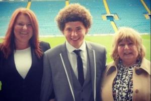 菲利普斯14歲加盟利茲聯(lián)青訓(xùn)，21歲當(dāng)核心，26歲4900萬(wàn)歐加盟曼城