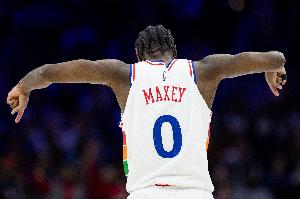 納斯：休賽期馬克西增加了力量訓(xùn)練 快攻&超遠三分也在加強