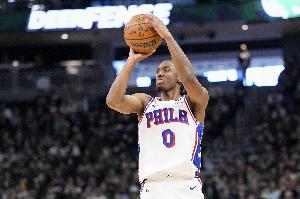 快把筐砸歪了！尼克斯外線39投8中 76人則35投僅3中&命中率僅8.6%