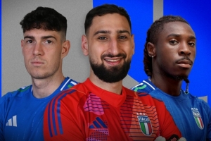 意大利客戰(zhàn)愛沙尼亞海報(bào)：多納魯馬、巴斯托尼、小基恩出鏡