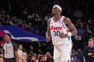 納斯：4號(hào)位有空缺博納是人選之一 他與恩比德搭檔更多會(huì)打5號(hào)位