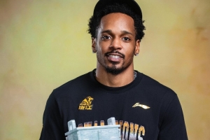 媒體人：廣廈確定新賽季4名外援為布朗&卡爾頓&桑普森&雷瓊-塔克