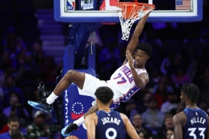 停電村莊走出的NBA探花秀 首秀驚艷世界的埃奇庫姆的逆襲故事！