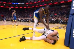 追夢身后摟脖子惡犯阿爾達(dá)馬！灰熊主帥怒不可遏上場罵人