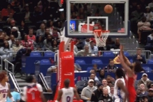 禁區(qū)任人飛！卡林頓送拋傳 巴格利在恩比德頭上點(diǎn)進(jìn)還要加罰