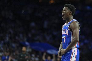 贏4場其中3場是大逆轉(zhuǎn)！埃奇庫姆：我們陣容深厚而且全心投入