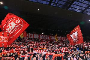 郵報：歐足聯(lián)調(diào)查顯示，英格蘭球迷在英倫三島球迷中表現(xiàn)最佳