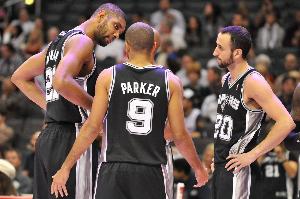 追夢：以前的老馬刺從不會輸在自己手里 我們還沒完全做到這一點(diǎn)