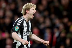 TA：戈登在歐冠和英超的表現(xiàn)兩極分化 球員一直受髖部傷勢的困擾