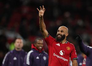 姆伯莫上賽季以來英超打進25球，邊鋒球員中僅少于薩拉赫