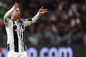 意媒：小孔塞桑發(fā)火并非針對斯帕萊蒂，因他差點被攝影師絆倒