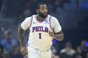 扎扎實實！莊神半場出戰(zhàn)18分鐘 5中3拿10分7板2助1斷&還扔進(jìn)三分