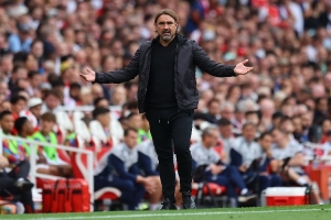 法爾克：我們應(yīng)該更好地防守對(duì)方傳中 近兩個(gè)客場球隊(duì)丟球太多