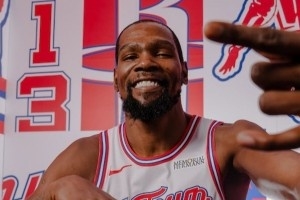 手機(jī)壁紙來了！火箭城市版球衣定妝照出爐&小帥帥出新高度