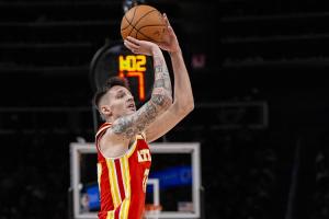 斯奈德：要求缺乏機會的球員時刻準備著有點假 但克雷伊奇做到了