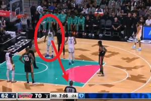 追夢對福斯特叫囂：你明明更厲害 你從沒漏吹過我一次 快打起精神