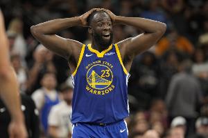 就是進(jìn)不了！追夢空籃不中后連續(xù)3次補(bǔ)籃不中 最后穆迪三分命中