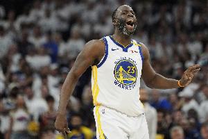 依舊追式表現(xiàn)！追夢(mèng)13中3砍下8+10+6+2斷+1帽 正負(fù)值+23冠絕全場(chǎng)