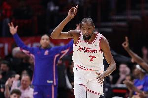 杜蘭特：申京的兩次關鍵表現值得我們從中學習并不斷進步