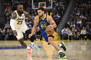 追夢(mèng)：詹姆斯重新定義了持久度 讓人們覺得快38的庫里還不算老