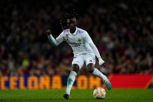 佩杜拉：卡馬文加是利物浦頭號目標(biāo)并愿出6千萬，巴黎曼聯(lián)也有意