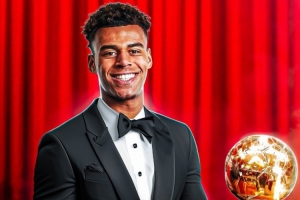 自豪！杜埃領(lǐng)取2025年歐洲金童獎，巴黎官方社媒曬海報祝賀