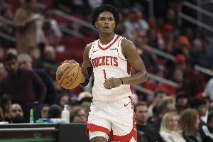 進(jìn)攻不行！阿門半場4中0僅拿1分2板2助1斷1帽 3失誤3犯規(guī)