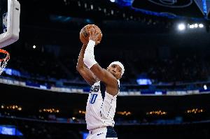 替補(bǔ)微波爐！布蘭登·威廉姆斯上半場8投5中砍下13分