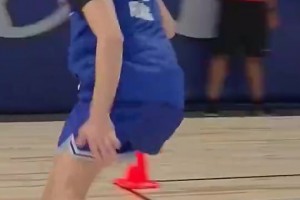 這防守肯定很恐怖弗拉格聯(lián)合試訓(xùn)職業(yè)級敏捷通道測試一次過！