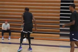 賈巴里-史密斯5年1.2億續(xù)約火箭！以后可以和阿杜并肩作戰(zhàn)了