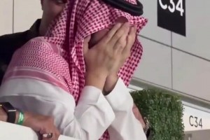 這是金錢買不來的快樂！淘汰曼城后利雅得新月主席喜極而泣