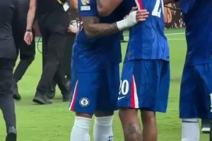 奪冠絕對(duì)功臣！限制巴黎中場居功至偉，恩佐賽后激動(dòng)落淚