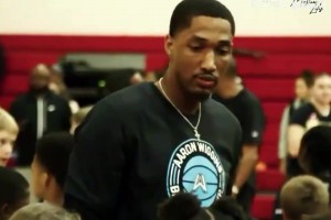 出乎預(yù)料！蘭多夫評(píng)選心中大前鋒總統(tǒng)山：KG鄧肯司機(jī)波什！