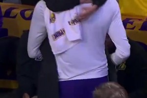 鐵定親生！濃眉此前一把抱起自己女兒！乍一看簡(jiǎn)直縮小版濃眉