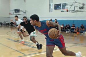 野球場的喬治確實絲滑??！