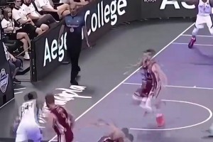 我要1打5！來看國際賽場字母哥需要幾個(gè)人防！