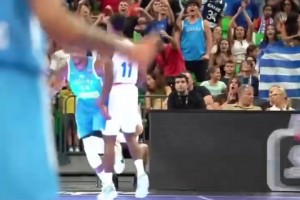 小試牛刀！近距離實(shí)拍感受字母哥的沖擊力！不犯規(guī)真的擋不住??！