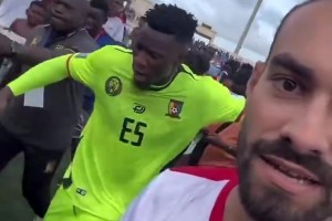 正在氣頭上！輸球后的奧納納一把推開想要合影的球迷