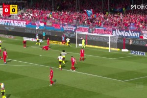 十人多特領(lǐng)先！萊爾森右路精準傳中，吉拉西高高躍起頭球破門！