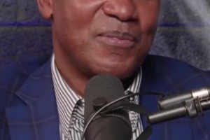 體型相當(dāng)一組！微笑刺客選前五控衛(wèi)：自己庫(kù)里保羅斯托克頓基德！