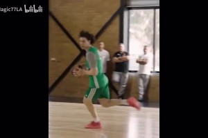 正式和解？申京＆字母哥：體育的意義是為了讓我們團(tuán)結(jié)不是分裂！