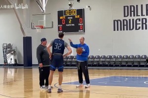 超巨路上的階梯！狀元弗拉格此前合練后加練罰球！