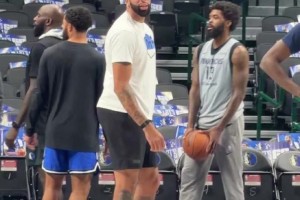 達拉斯的伙食這么好嗎？怎么濃眉胖成這個樣子了？